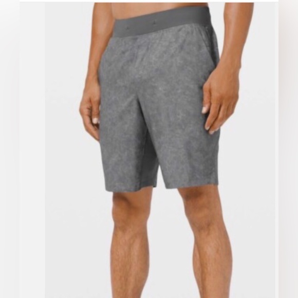 Lululemon T.H.E. Short 9" Linerless Gravel Dust Asphalt Grey Shorts‎ medium - Picture 2 of 10